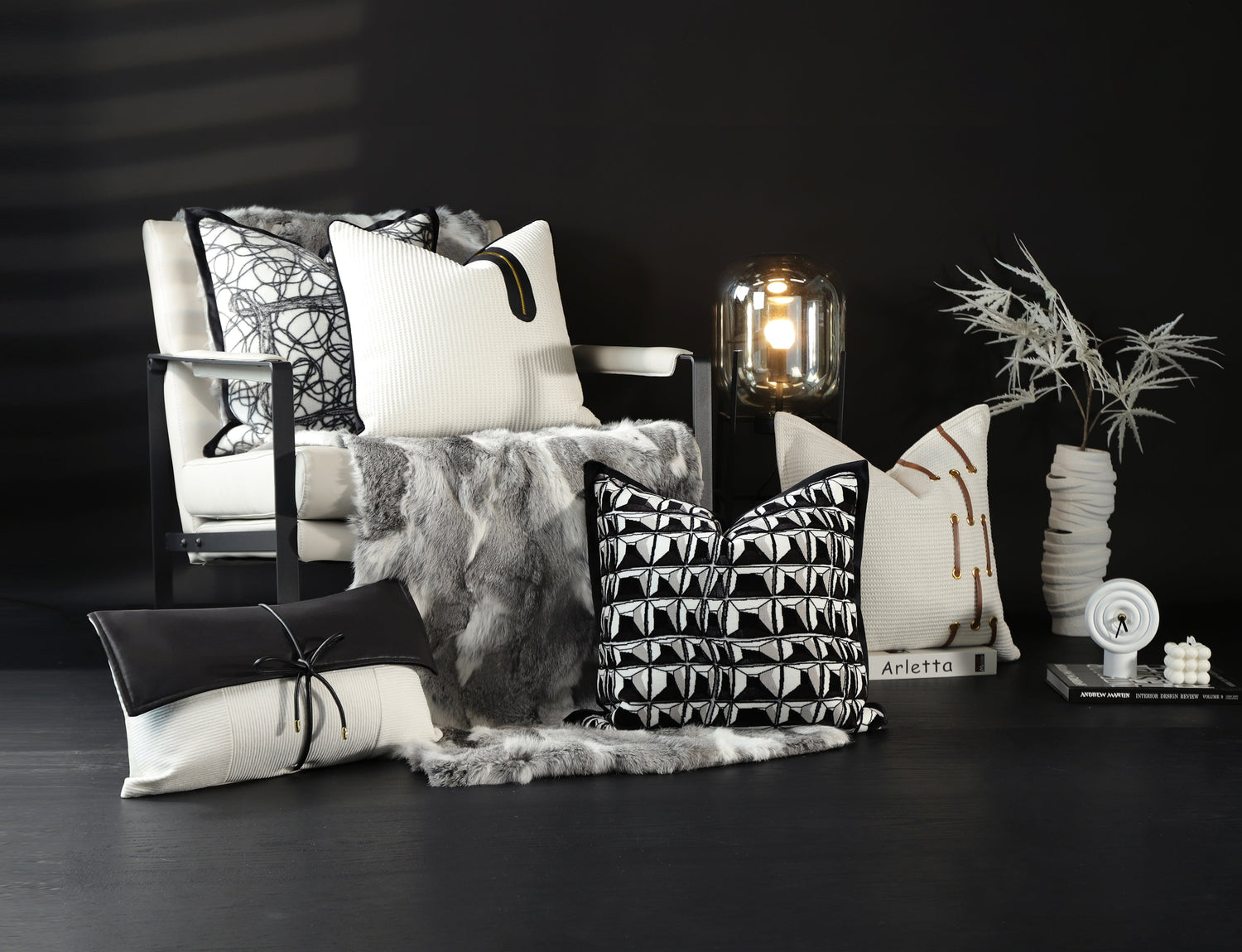 Monochrome Muse